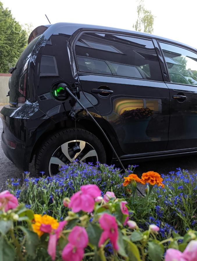 Melody Apartment Mit E-Ladesaeule Und Mobiler Klimaanlage Gelsenkirchen Kültér fotó